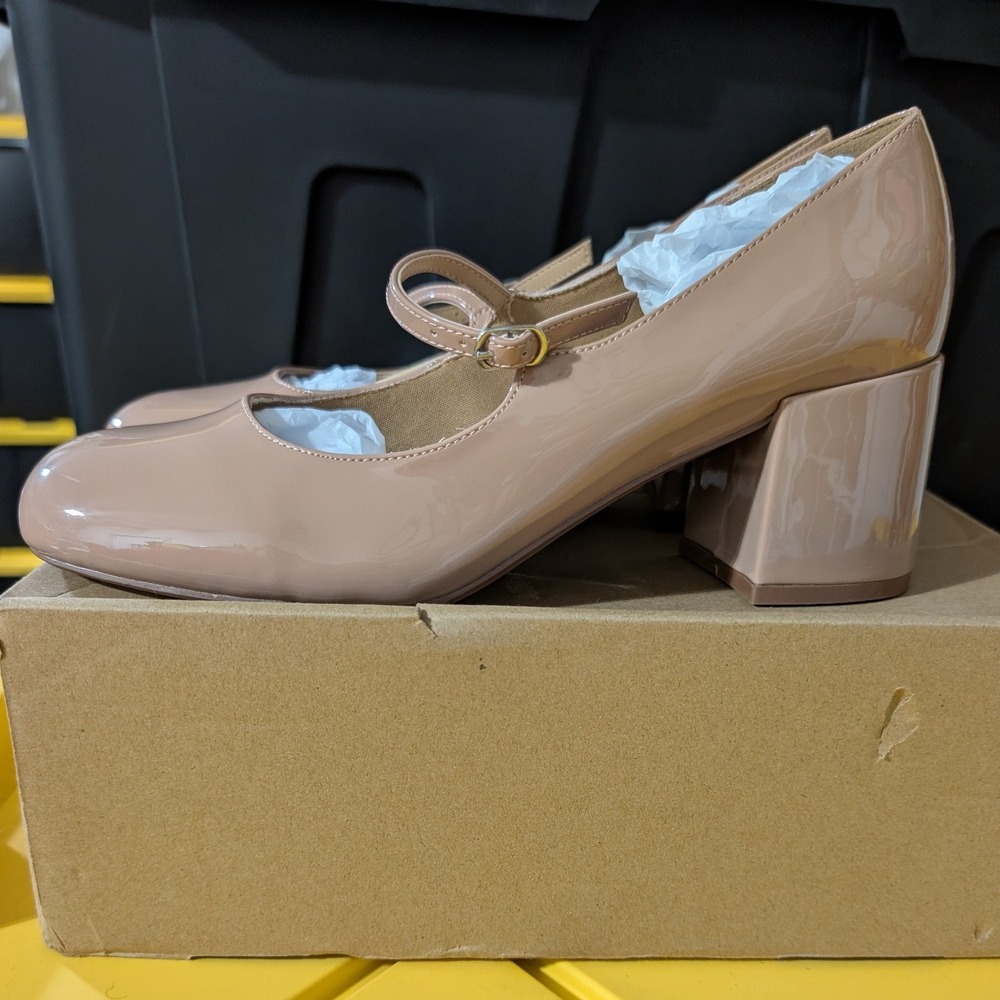 New Journee Collection Okenna Nude Patent Mary Jane Block Heel Pumps Women's 10 - Picture 2 of 6